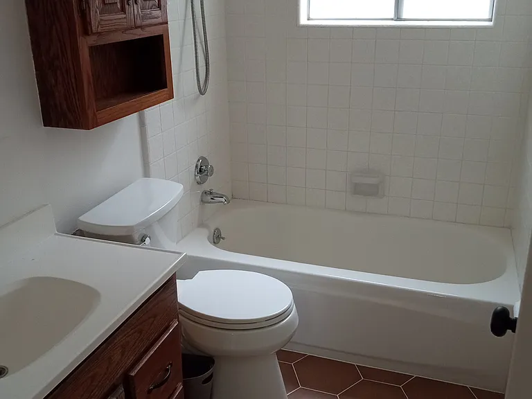 115 N Donna St — Photo 5