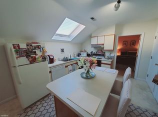 34 Parker Ave, Stamford, CT 06906