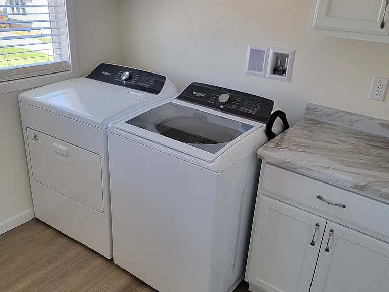 821 W South St — Photo 11
