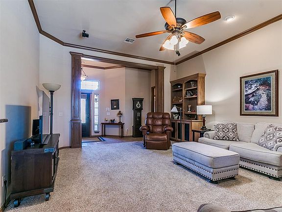 5th image of 16200 Old Oak Dr