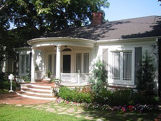 1st image of 885 N Hill Ave
