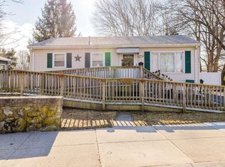 1243 New Boston Rd, Fall River, MA 02720