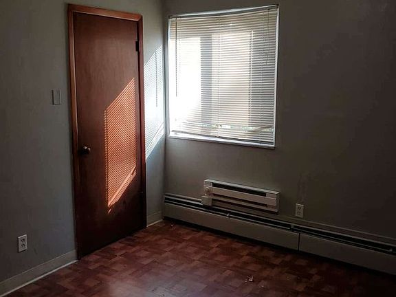 5th image of 1354-1356 Ohmer Ave #1354C