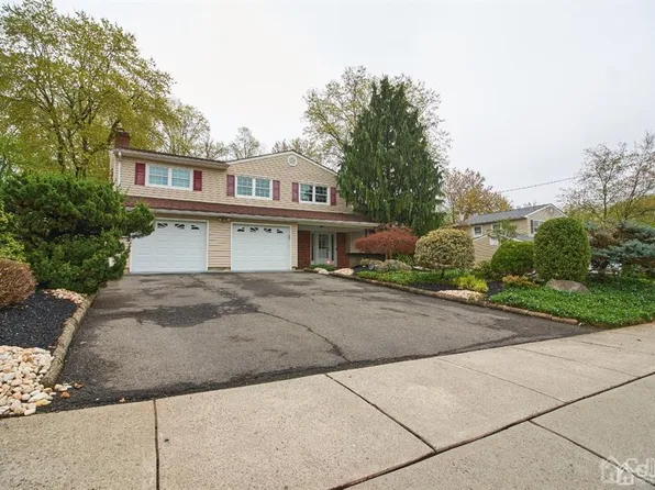 20 Annette Dr, Edison, NJ 08820