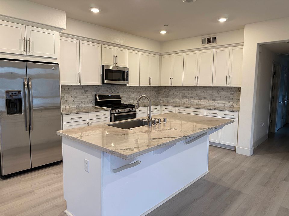 1st image of 430 Montague Expy Unit 31