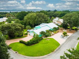 48 N River Rd, Sewalls Pt, FL 34996