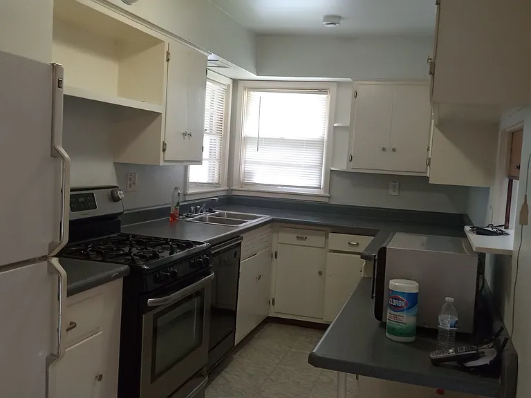 120 S Hillsdale Dr — Photo 28