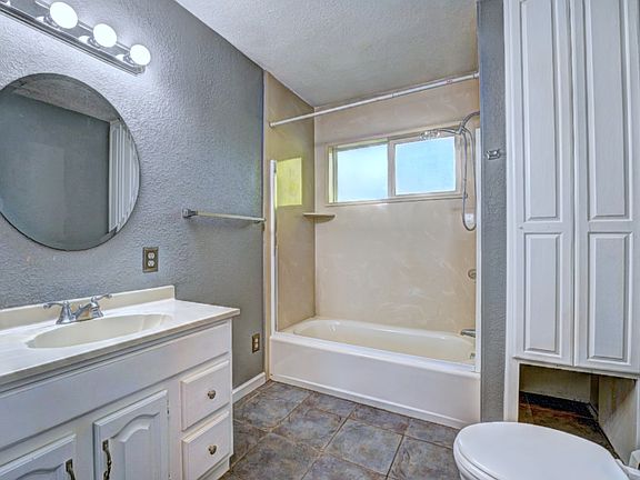 3rd image of 2801 Hall Ave