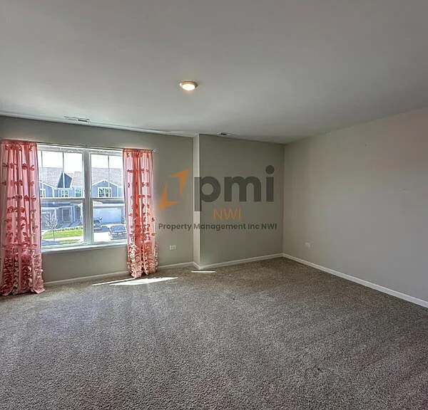 8366 Kannon Dr — Photo 14