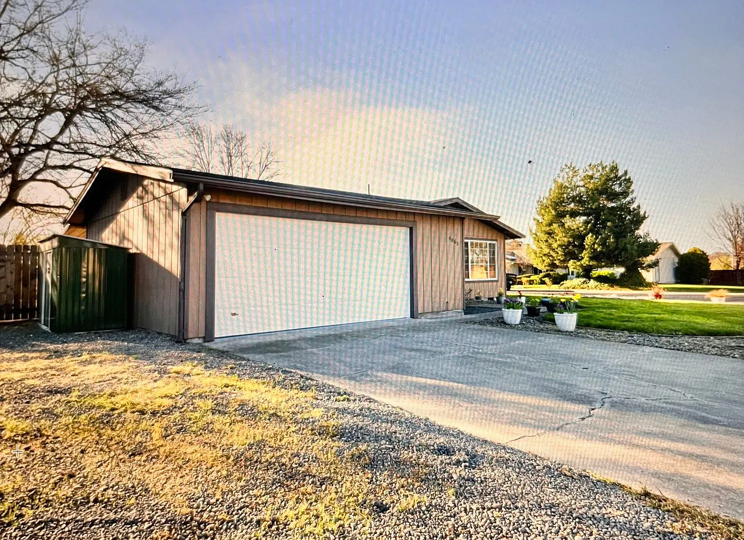 Newly Renovated 2 Bedroom, 2 Bath Home in Sought-After Central Point Neighborhood! — Photo 1