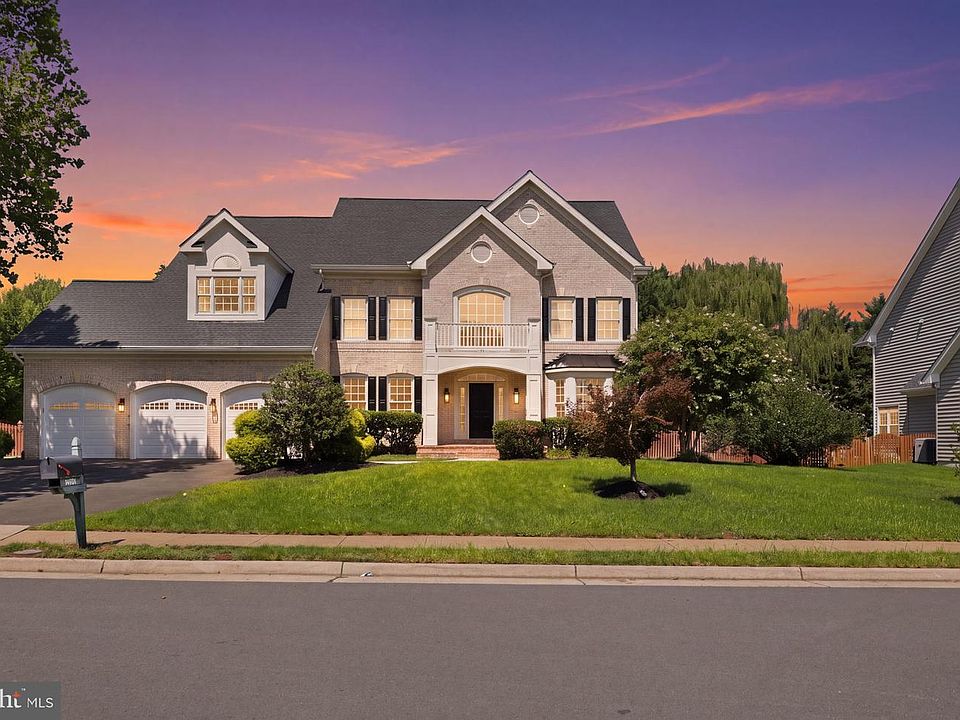 1st image of 18426 Rim Rock Cir