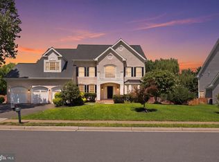 18426 Rim Rock Cir, Leesburg, VA 20176