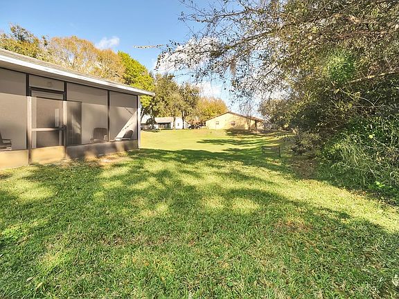 3rd image of 863 Marcella Ln
