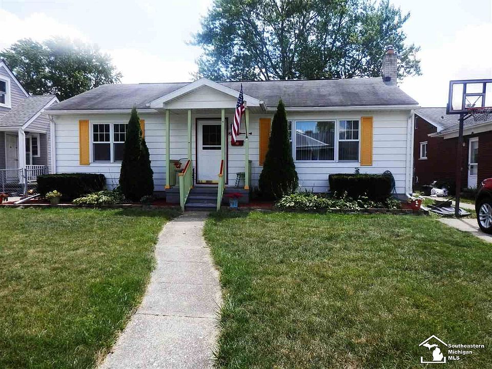 1st image of 21767 McKinley St