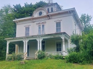 44 Free St, Dexter, ME 04930