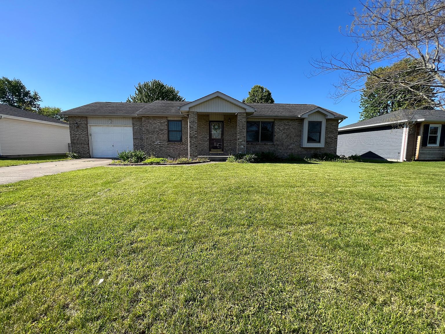 1103 Cottage Cir, Seymour, IN 47274 Zillow