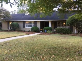 5167 Reddoch Dr, Jackson, MS 39211