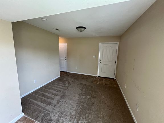 4th image of 356 S Jefferson St