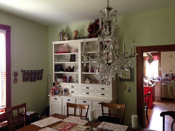 4th image of 1004-1008 W Oak St