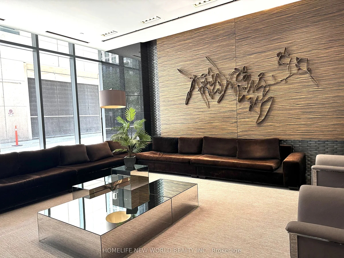 Building Photo - 770 Bay St #Penthouse 206