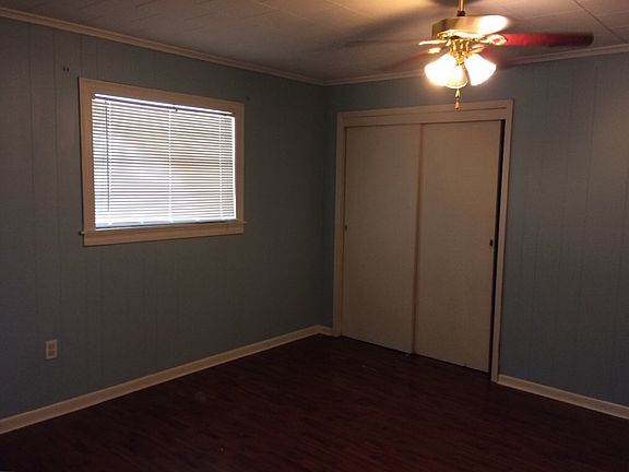 5th image of 718 Louisa St