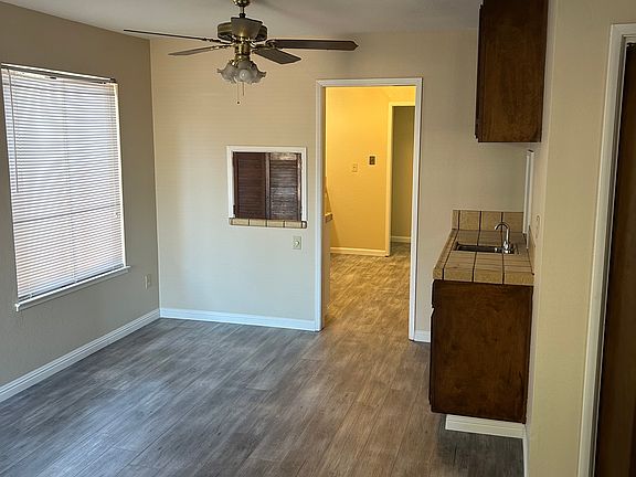5th image of 380 Nature Dr #A
