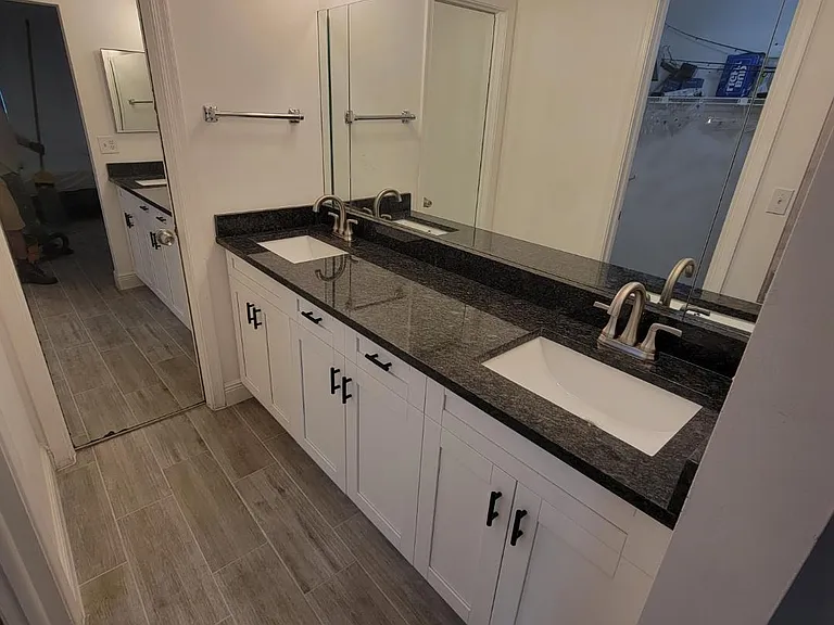1009 NW 88th Ave — Photo 10