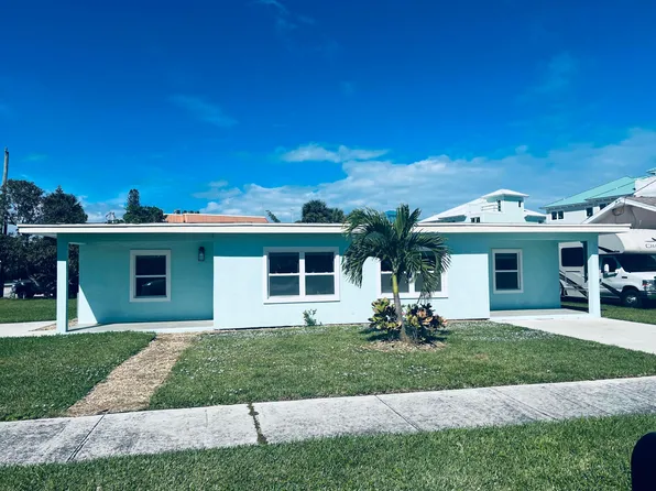1400 Binney Drive #A & B, Fort Pierce, FL 34949