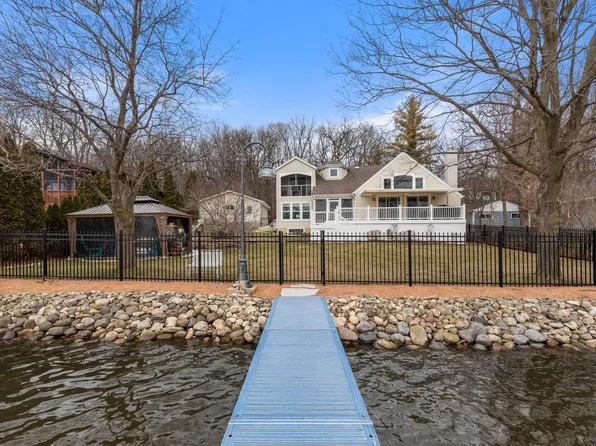 191 Riverside DRIVE, Waterford, WI 53185