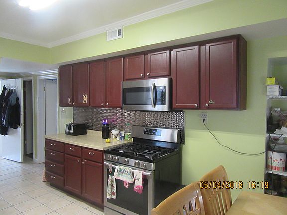 3rd image of 2710 N Marmora Ave #1