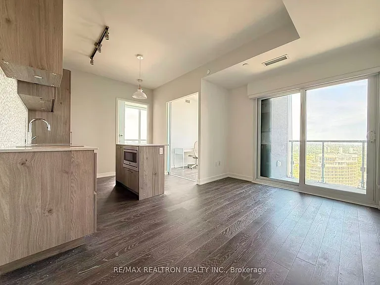 1 Yorkville Ave #3408 — Photo 7