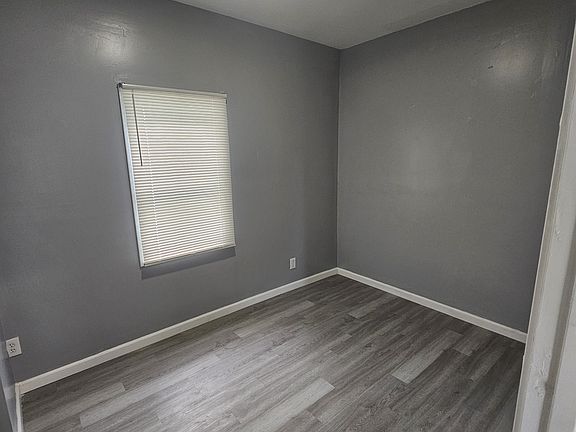 3rd image of 3141 W 70th St