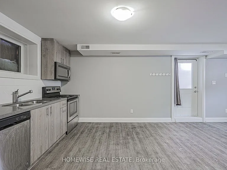 814 Glencairn Ave #B01 — Photo 3