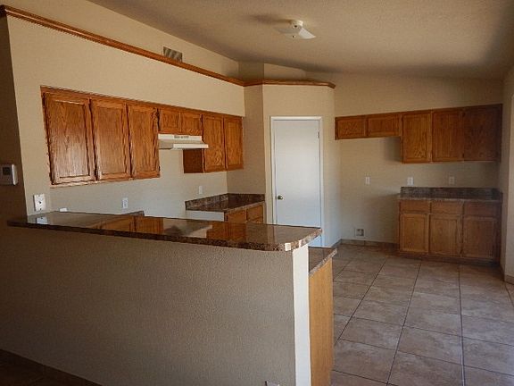 2nd image of 6216 E 43rd Ln
