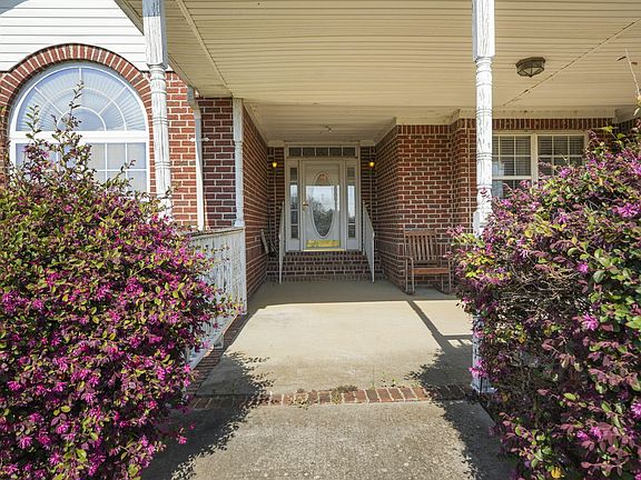 3rd image of 364 Good Hope Rd