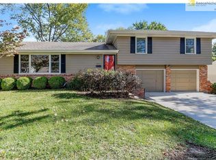 7033 Walmer St, Overland Park, KS 66204