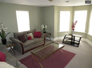 5 Seward St APT 1, Worcester, MA 01604