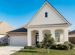 1231 Foxtail Dr, Baton Rouge, LA 70820