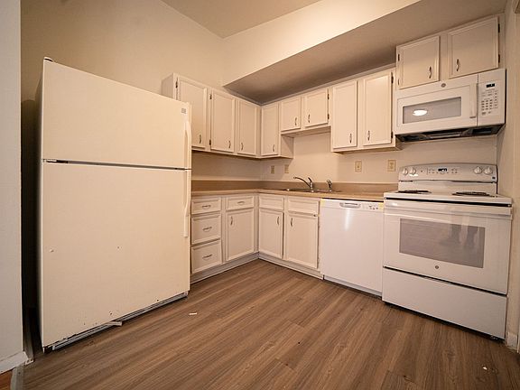 4th image of 5423 Jaslie Ln