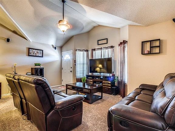 4th image of 14313 Desierto Bueno Ave