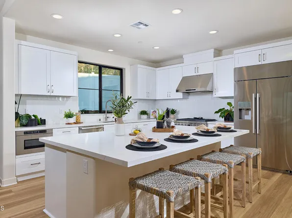 3245 Arrowhead Ct, Altadena, CA 91001