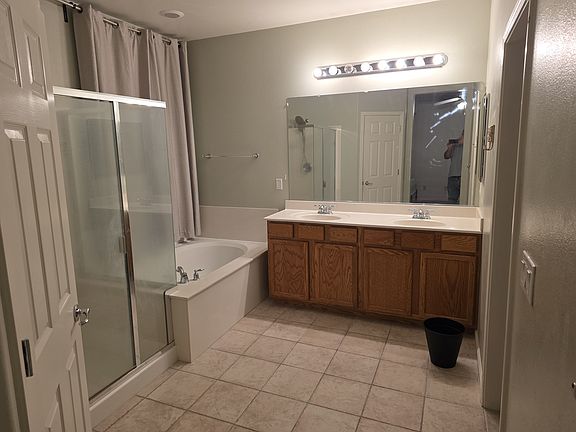 5th image of 3530 Windsong Ct #1