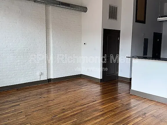 1322 W Broad St — Photo 11
