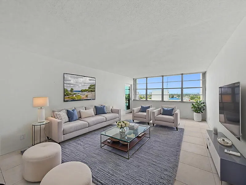 2 bed, 2.0 bath, 1492 sqft, $2,800 — Photo 4