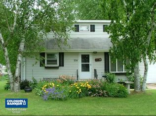 2311 E River Dr, Green Bay, WI 54301