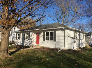 437 Woodbridge St, Waterloo, IA 50701