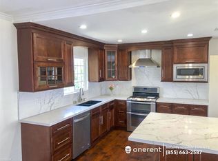 19816 Arminta St, Winnetka, CA 91306