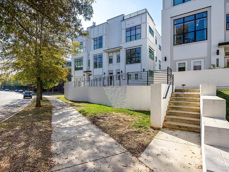 2319 Wesley Village Rd — Photo 40