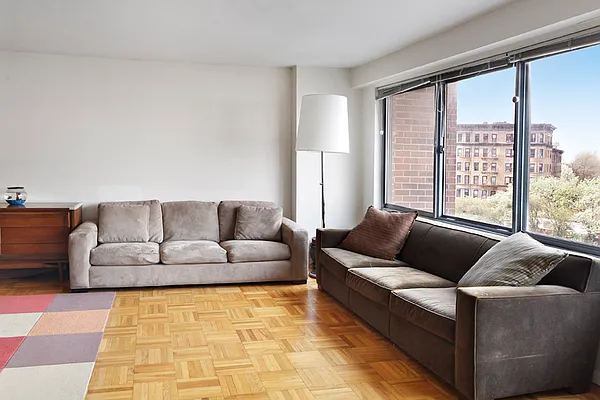 Rented by Eastpointe Residential Inc | media 20