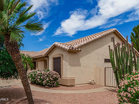 3rd image of 1430 E WINGED FOOT Drive